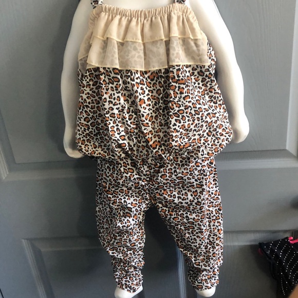 Other - Cheetah print toddler outfit